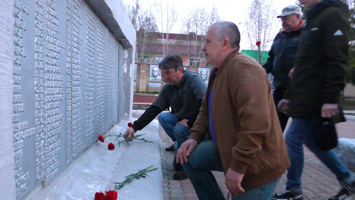 Статья из курской газеты. Боровика обелиск алтайский край. Владимир смирнов смартур. Бережанский владимир владимирович 1968 г. Найти земляков.