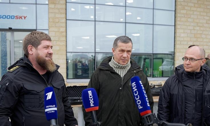 Фото: полпредство ДФО. Рамзан Кадыров, Юрий Трутнев и Сергей Кириенко прибыли в Чечню   