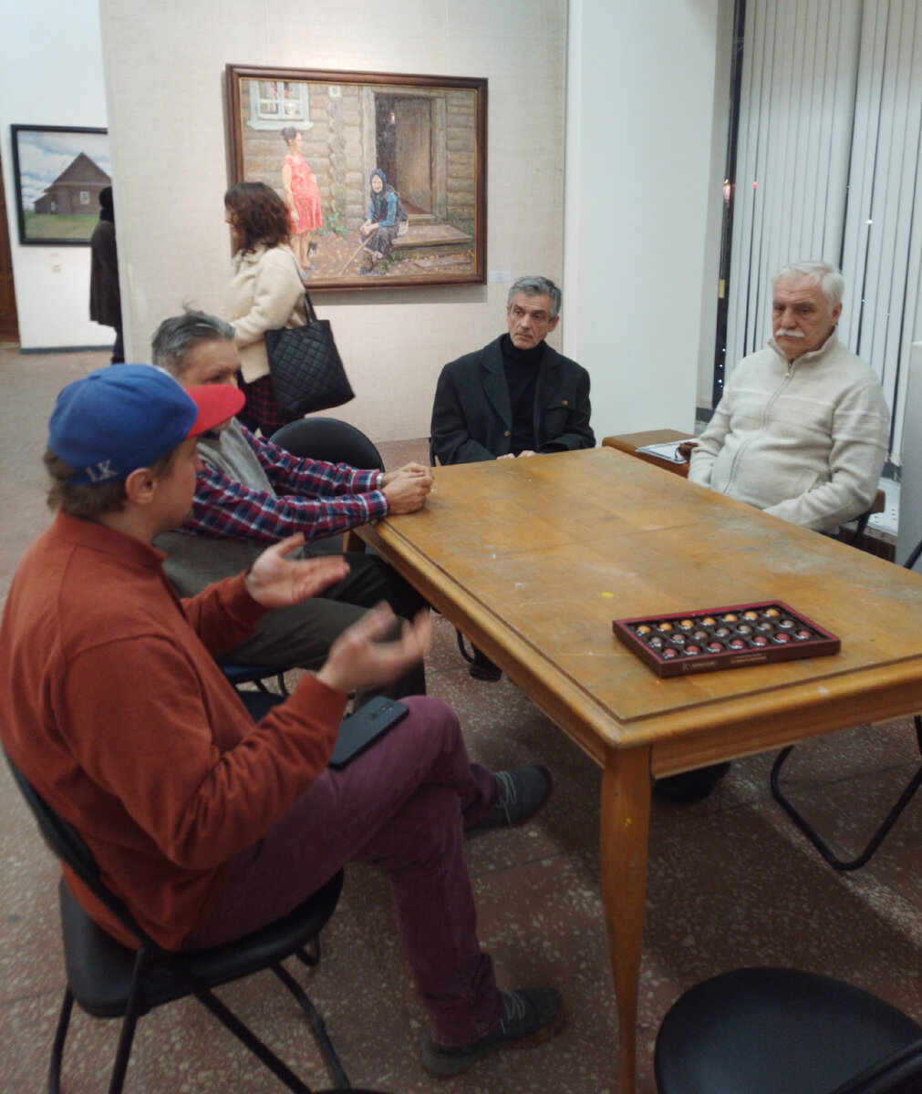 "Круглый стол" к 45 - летию Выставочного зала Тулы.