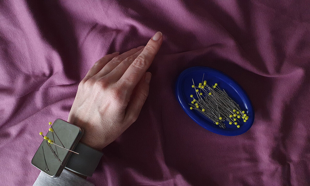 Магнитные игольницы очень помогают в крое и шитье