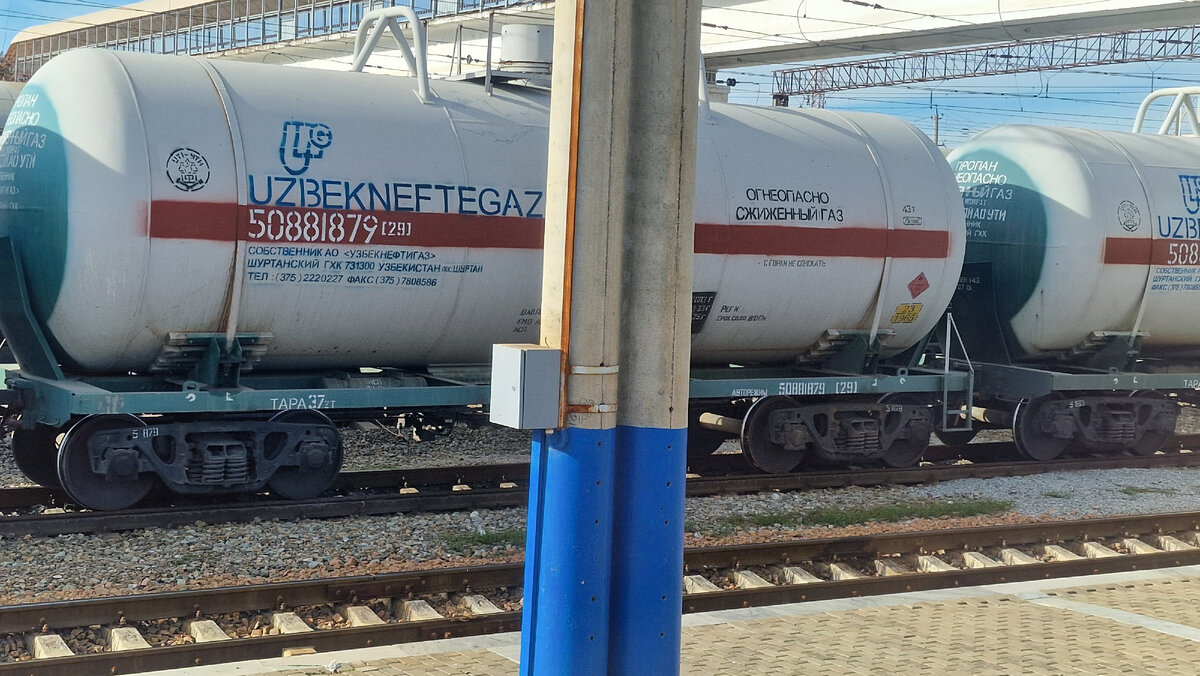 В Узбекистане есть свои нефть и газ, но их недостаточно