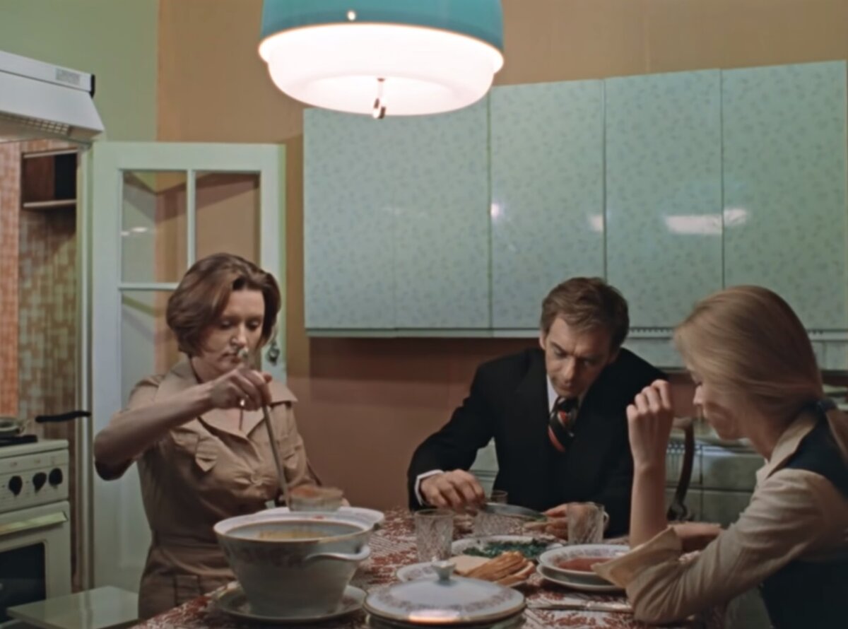 Обед в советской семье