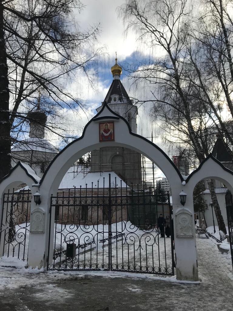 Фото : Храм Ризоположения Пресвятой   Богородицы в Леоново, Россия, Москва, ул. Докукина, 15, стр. 1.