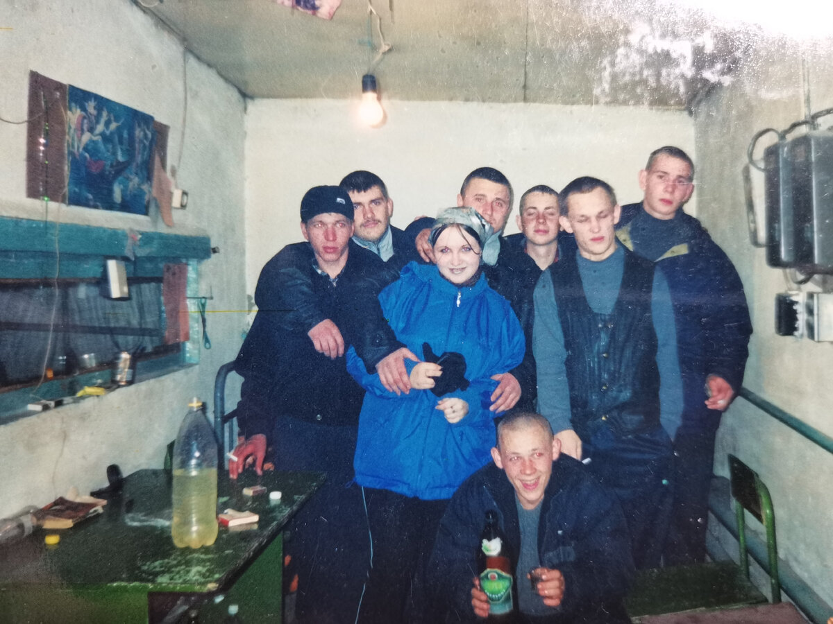 Это уже ближе к 2000м годам, такая вот деревенская молодежь