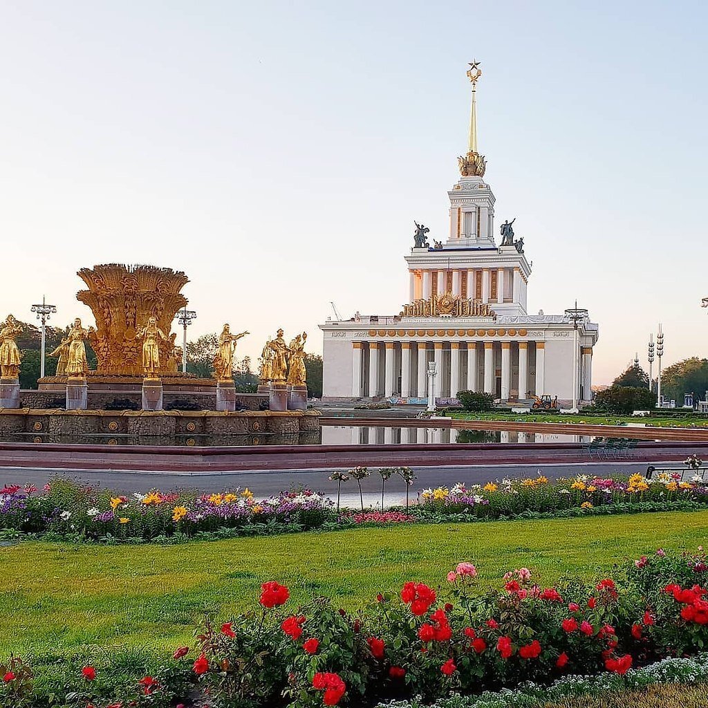 Вднх что интересного. Московский парк ВДНХ. Выставочный комплекс ВДНХ. Пару ВДНХ. Парк ВВЦ Москва.