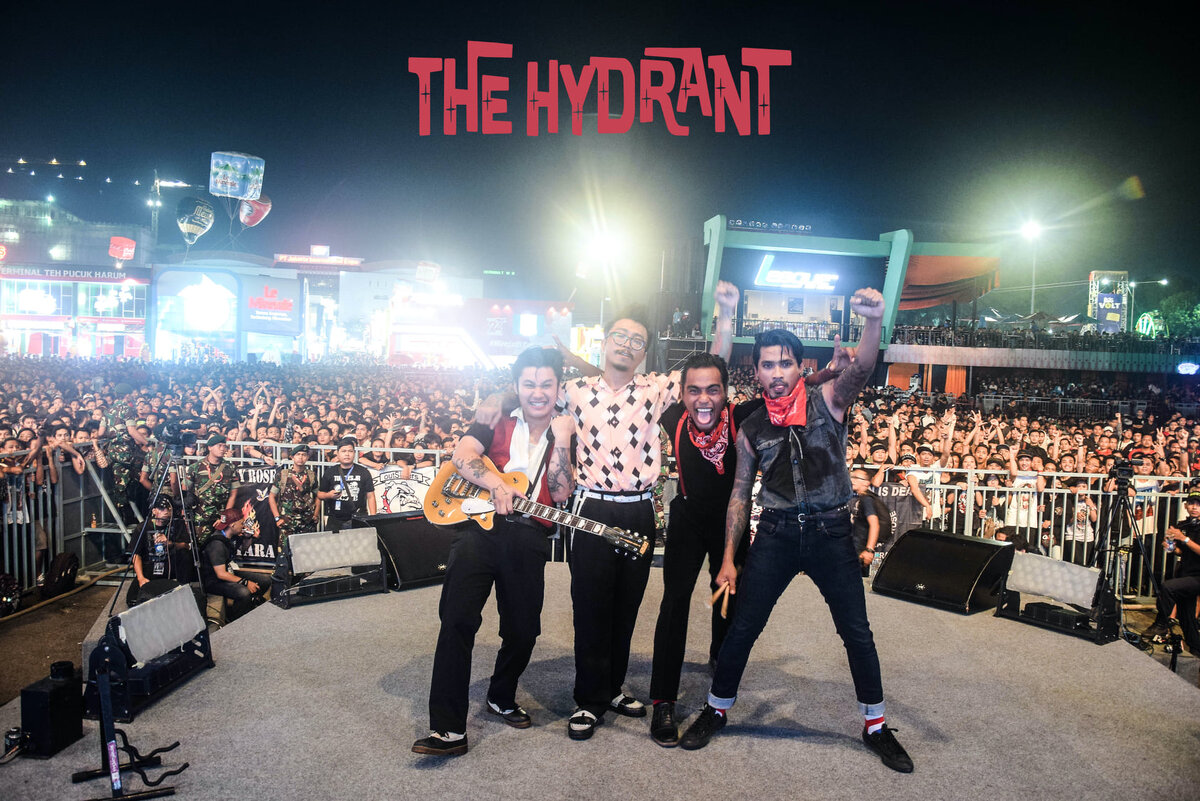 Группа The Hydrant 