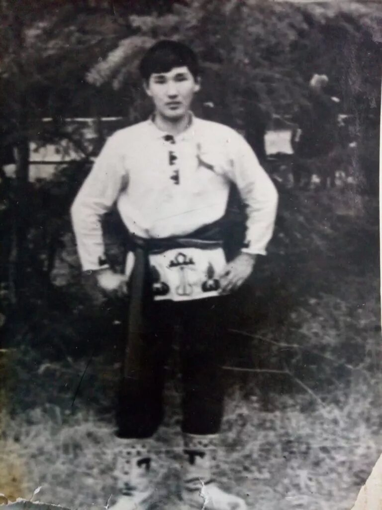 На празднике “Ысыах” п. Халбатцы, Вилюйского р-на , Якутия.
