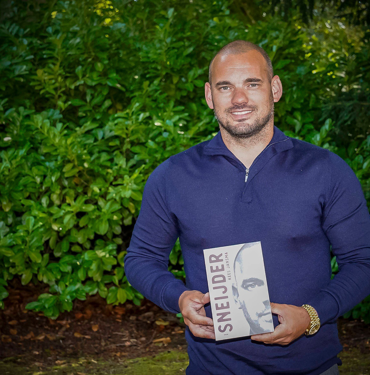 Снейдер рекламирует новую книгу Игоря Рабинера «Как убивали Спартак»