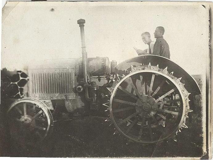 Трактористы. Неизвестный автор, 1920-е, МАММ/МДФ. 