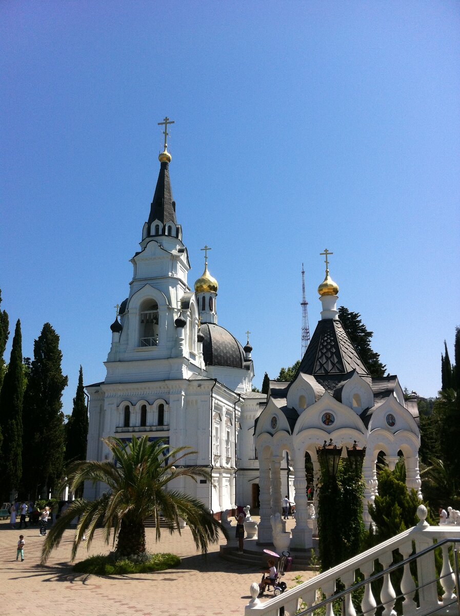 фото автора. Храм Михаила Архангела в г. Сочи.