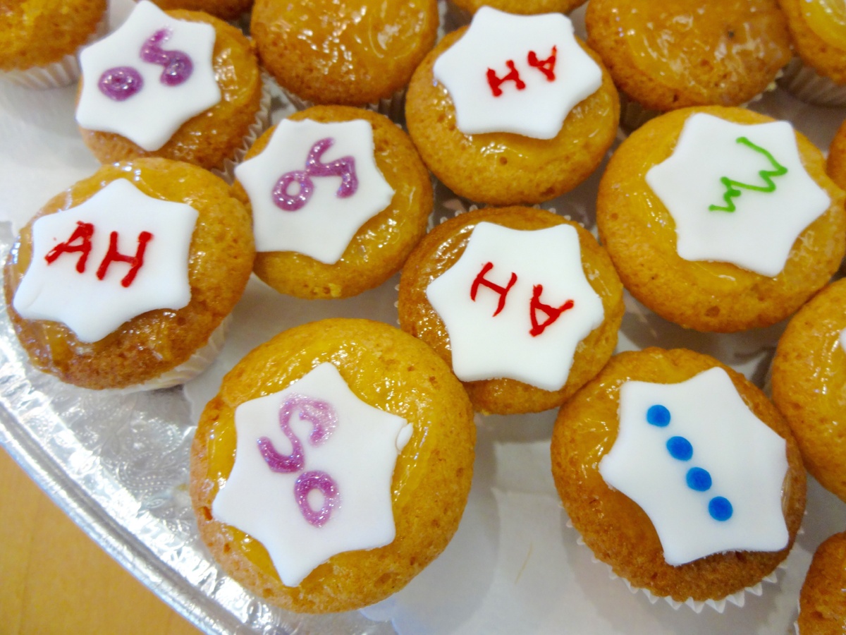 Помимо чудесных слов-напонителей в речи таки часто появляются характерные чуть более сложные конструкции