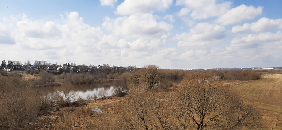 В полях ещё вода, так что грунты не скоро будут доступны