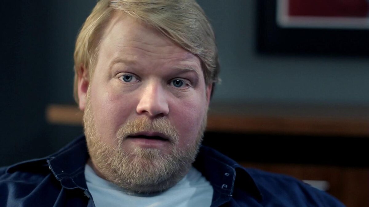 Посмотрите в эти честные глаза!.. Это - Бенедикт. Столько женщин, сколько у него, было, наверное, только у Казановы, да и то я не уверена (кадр из сериала "Даг") 