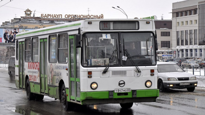    Автобус №1 в Барнауле fotobus.msk.ru