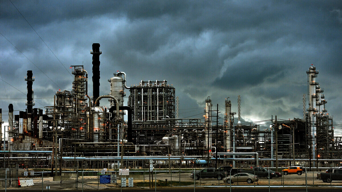 Штат Техас нефтеперерабатывающий завод