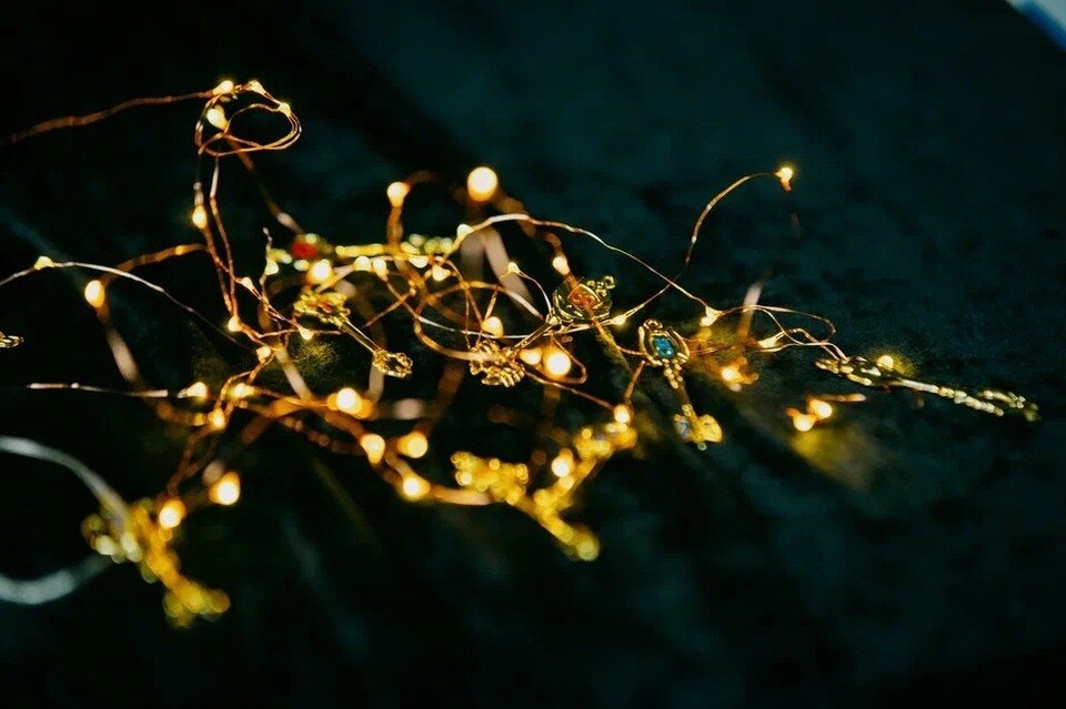     Гирлянды лучше отключать за 2 часа до сна Мария Бакланова