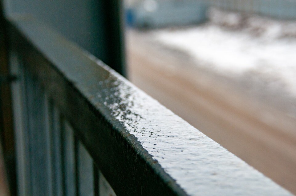     Врач рассказал, как правильно падать в гололед  GLOBAL LOOK PRESS