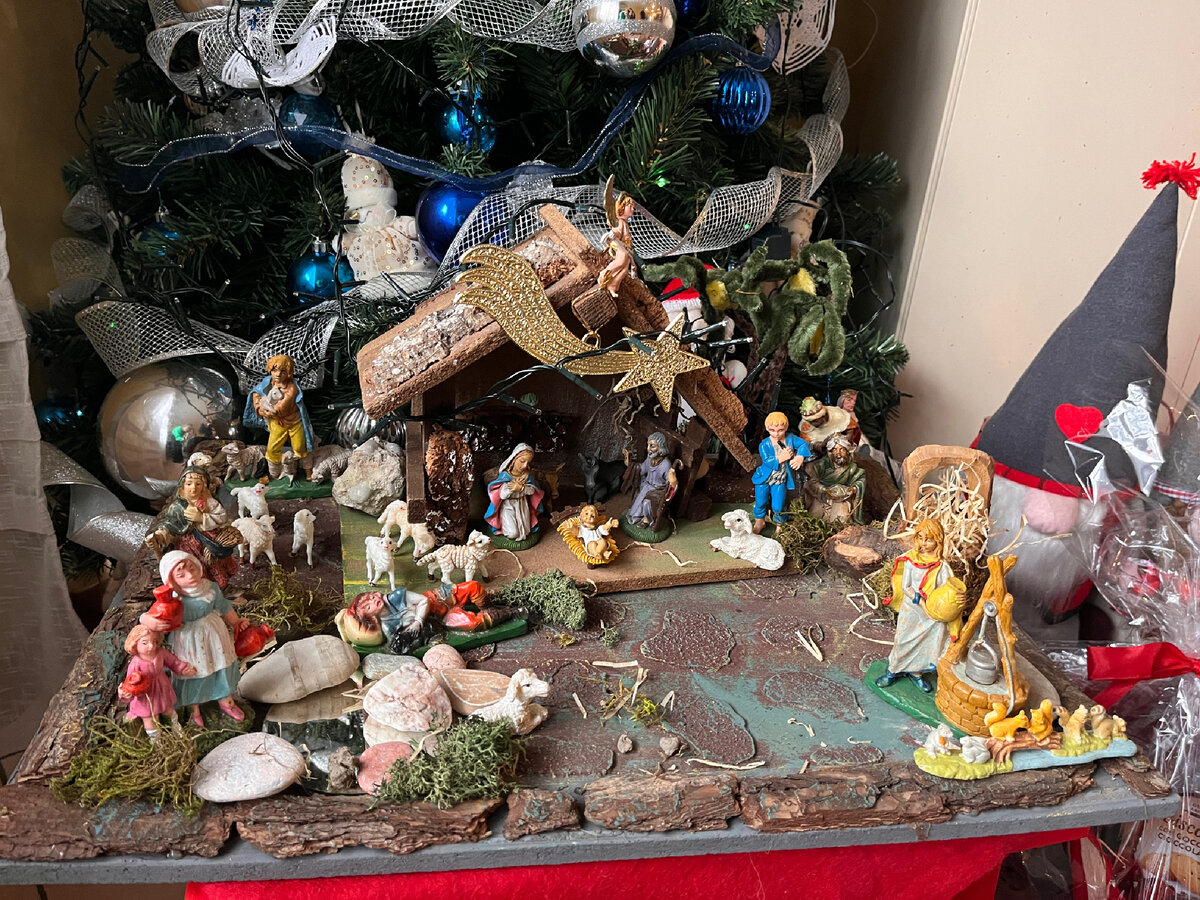  Оказывается, отличий достаточно много, но самый главный принцип итальянского застолья ещё и позволяет не наедаться достаточно много, об этом подробно рассказал мне мой парень.-11