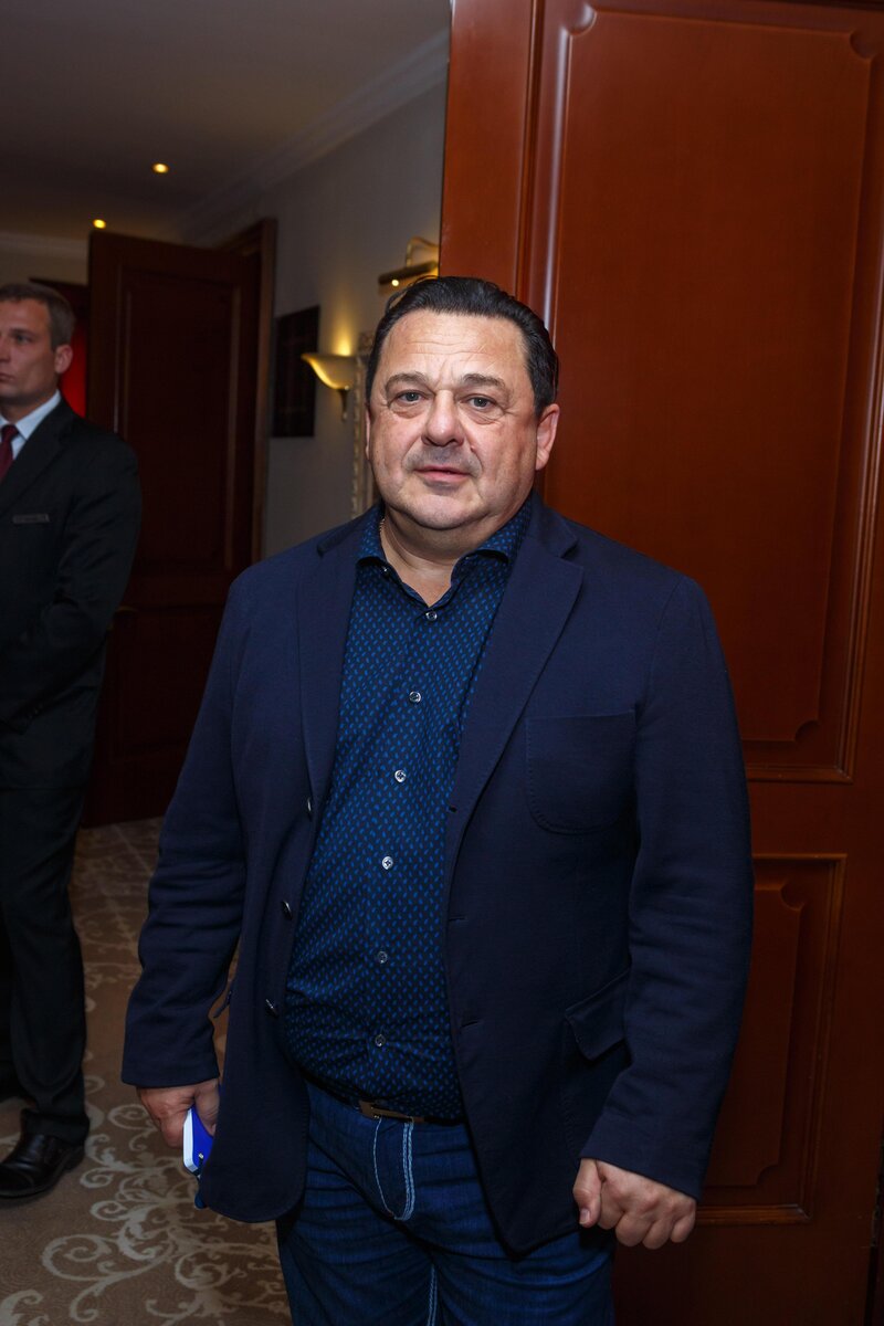    Игорь Саруханов