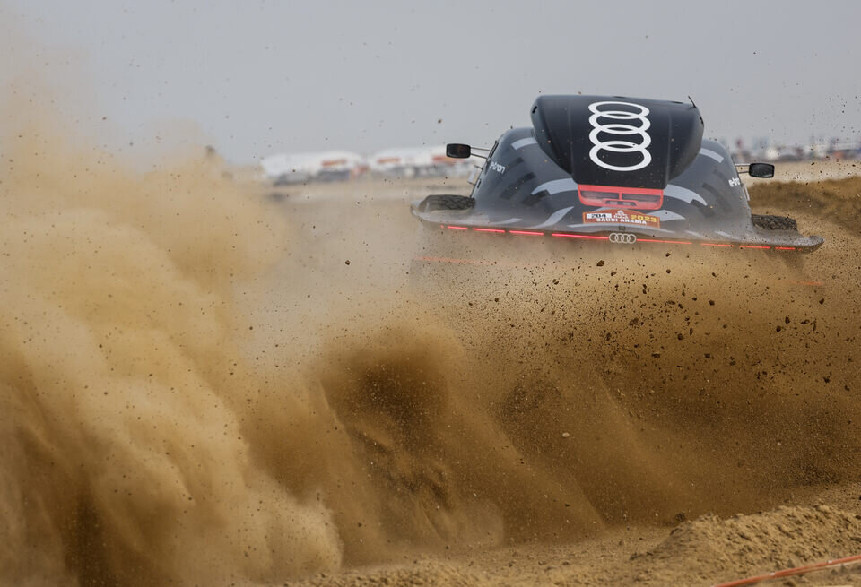    Audi и Iveco задают темп на прологе Дакара-2023Julien Delfosse / DPPI / A.S.O.