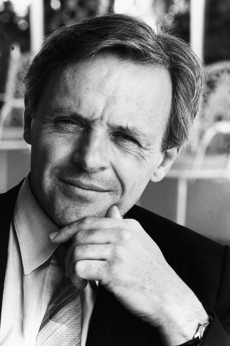    Из-за дислексии Хопкинс с трудом осваивал классические предметы. Но с удовольствием обучался музыке и рисовал / Gettyimages.ru / Jean-Claude Francolon