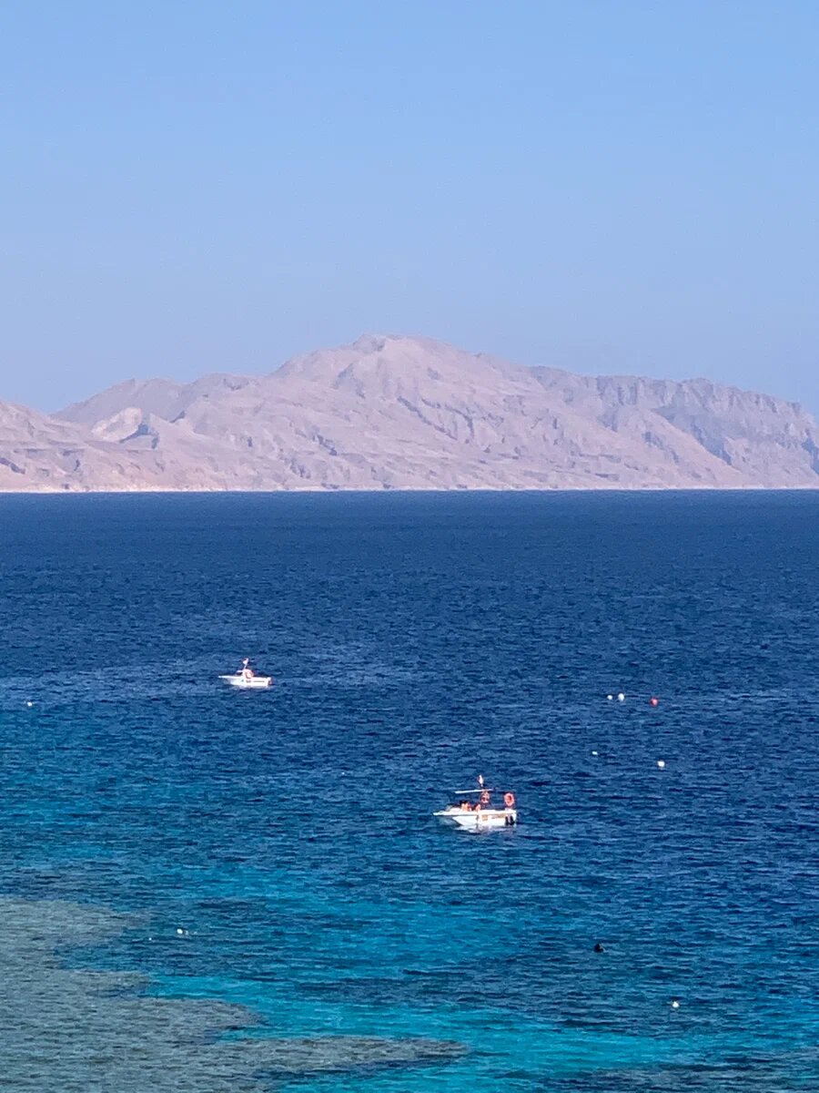 Tiran Island остров в Египте