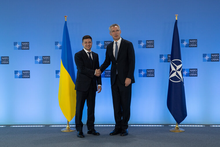    НАТО задействует всю свою спутниковую группировку для помощи Украине