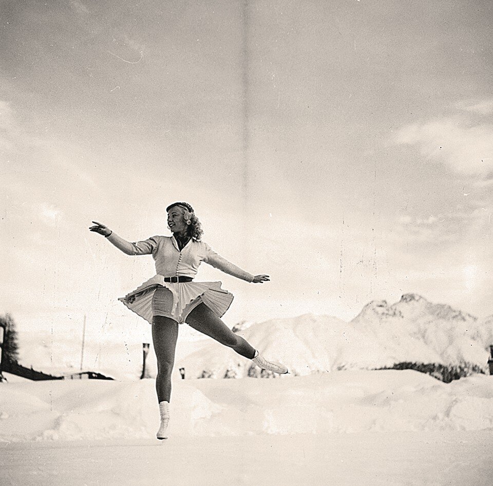     1948. Американская фигуристка Грэтхен Меррил в мини-юбке произвела фурор на Олимпиаде-1948 в Санкт-Морице. Правда, результат показала неважный… Фото: The Canadian Press/Global Look Press