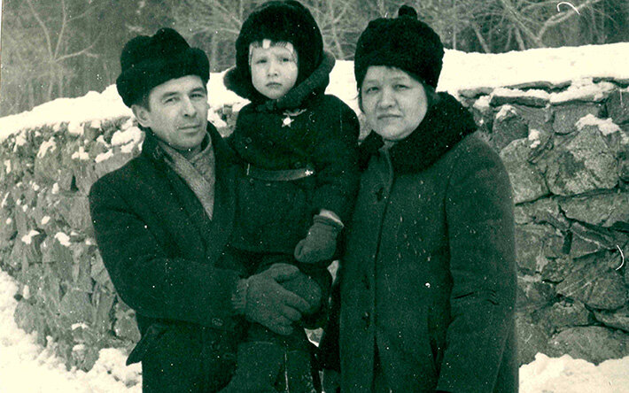    Неуклюжие шубки и меховые шапки на резинке: как одевались жители Ижевска в советскую зиму
