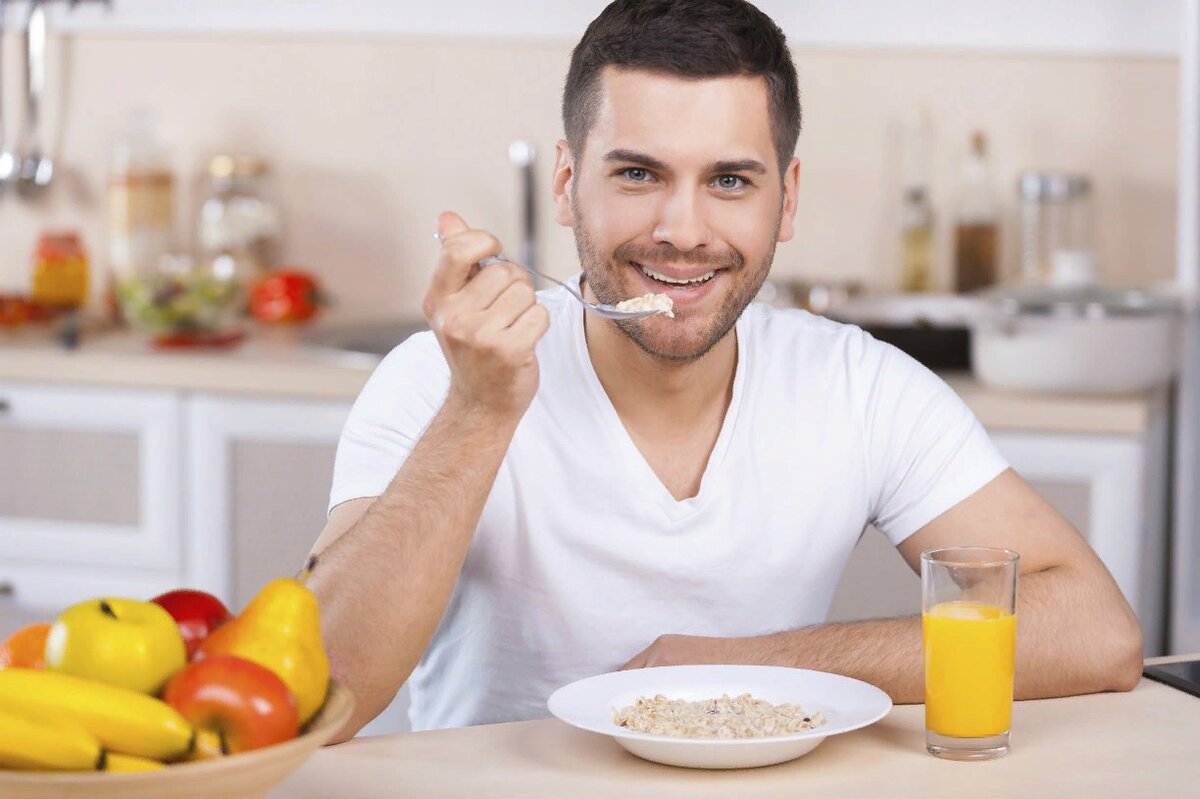 Vomitar la comida después de comer