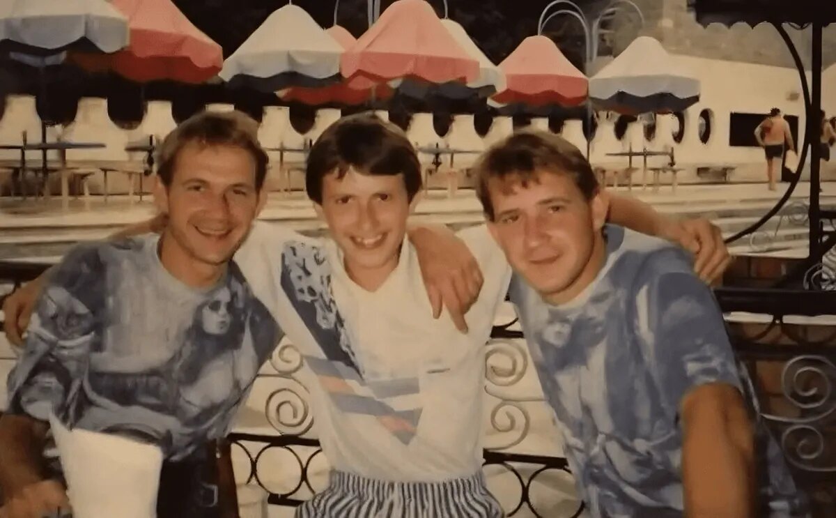 Александр, Иван и Валерий Пономаренко. Фото: кадр из видео