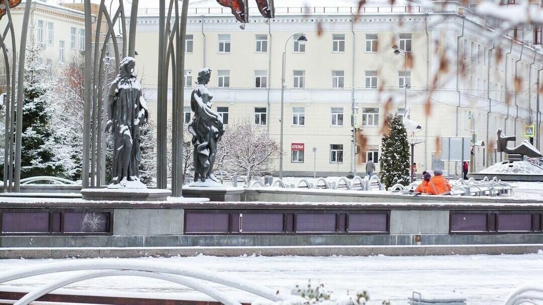     В Тюмени в четверг, 9 февраля, потеплеет до -7 -8. В течение дня ожидается переменная облачность. В вечернее время суток возможен небольшой снег.