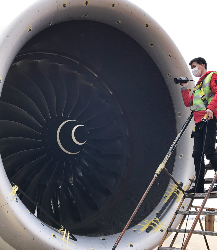 Двигатель Rolls-Royce Airbus A350 диаметром 3 метра.