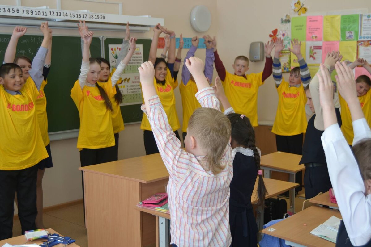 РЕКОМЕНДОВАННЫХ ДЛЯ ФИЗКУЛЬТ - МИНУТОК  ВО ВРЕМЯ ПЕРЕРЫВА НА УРОКАХ
