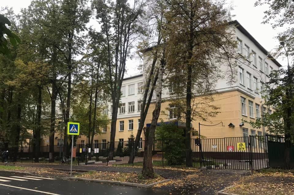 1-я Парковая улица, 12. Довоенная школа. Вид с юго-запада.