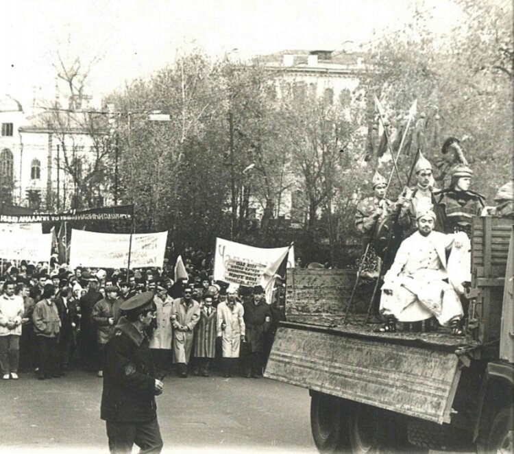 Хәтер көне, 1994 г. М.Шакирзянов. Фото: https://tatar-inform.tatar