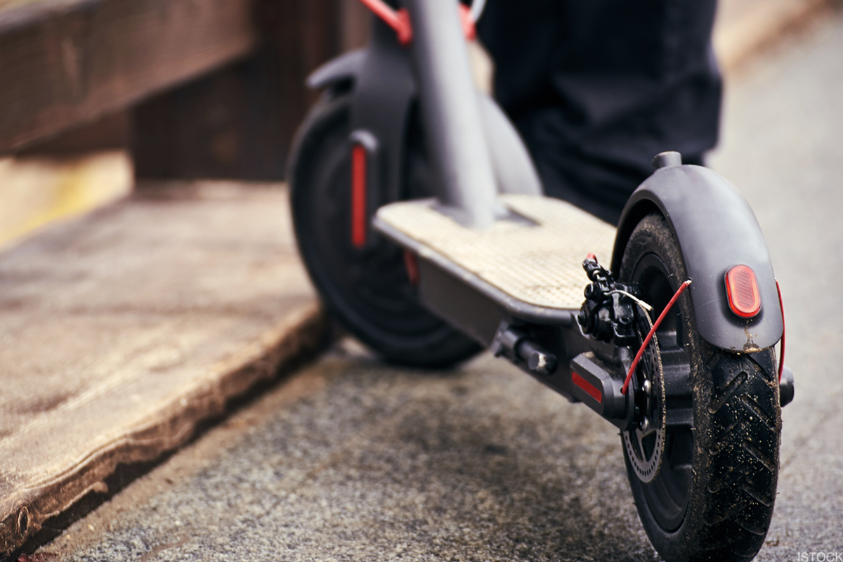 Ninebot Electric Scooter d38e. Электросамокат Blade x Pro. Электросамокат Бугатти. Украл электросамокат.