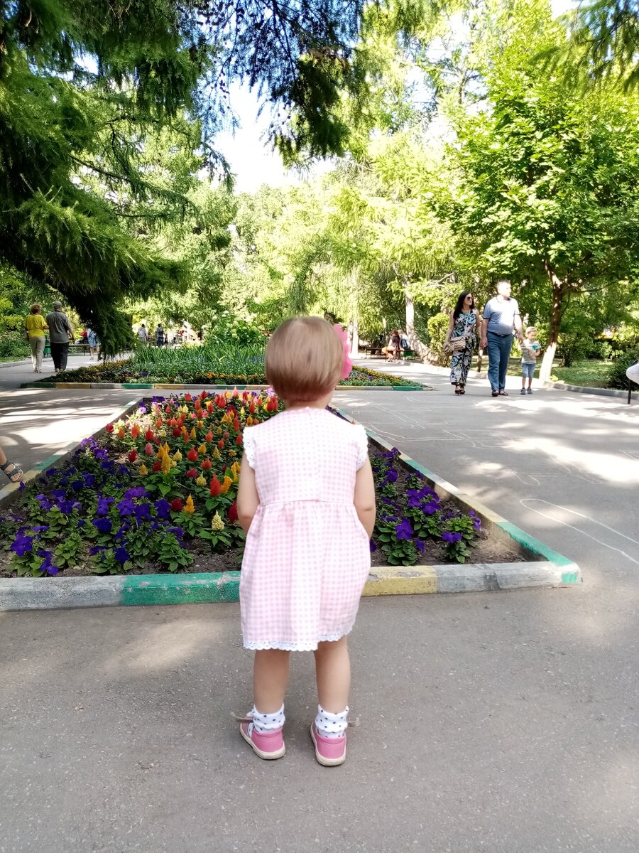 Классное было время: что надели, в том и хорошо. 