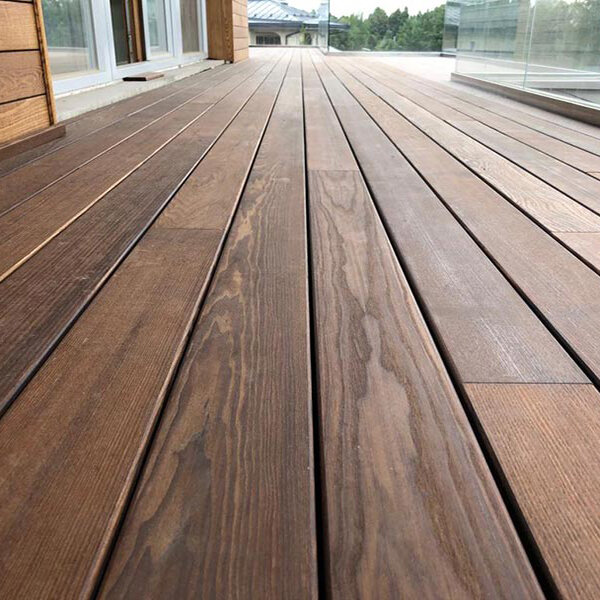 Терраса из термоясеня