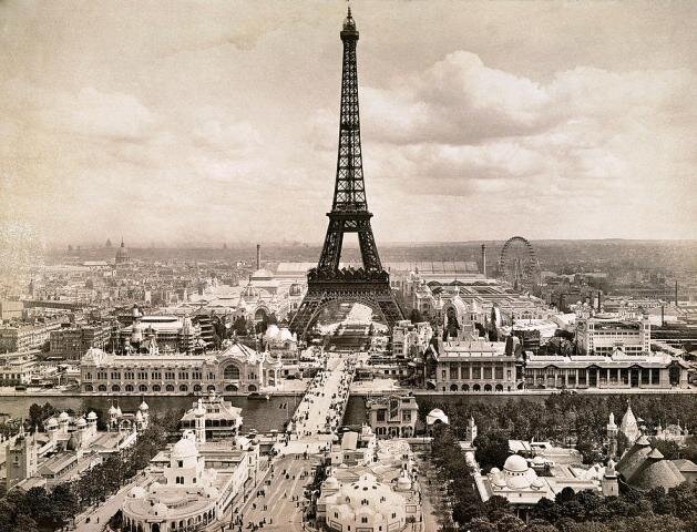 старинные открытки с Эйфелевой башни La Tour Eiffel в Париже, Франция, около 1914