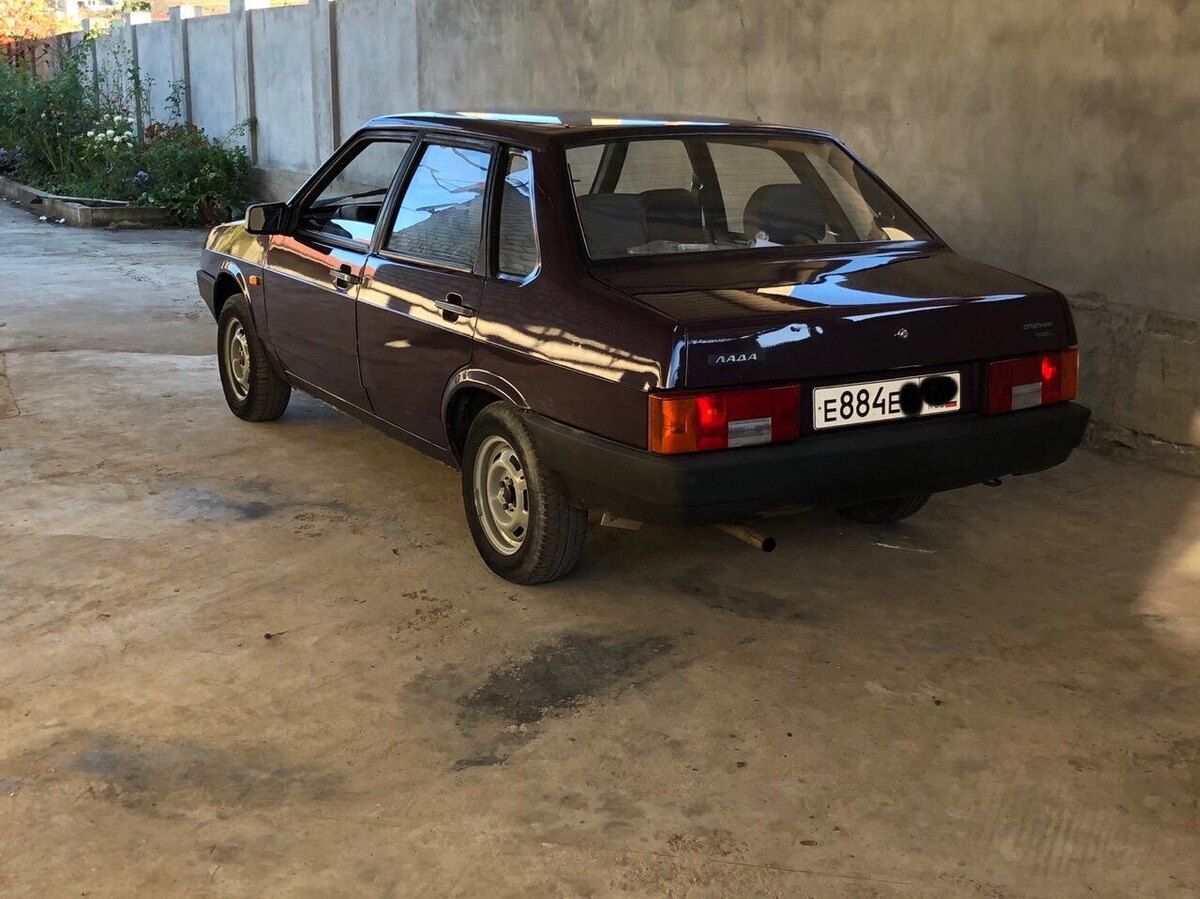 После полировки , покраски дисков и снятия фаркопа, машина приобрела вот такой вид)))))) кстати ещё было спилено пол витка задних пружин, для ровной стойки))))