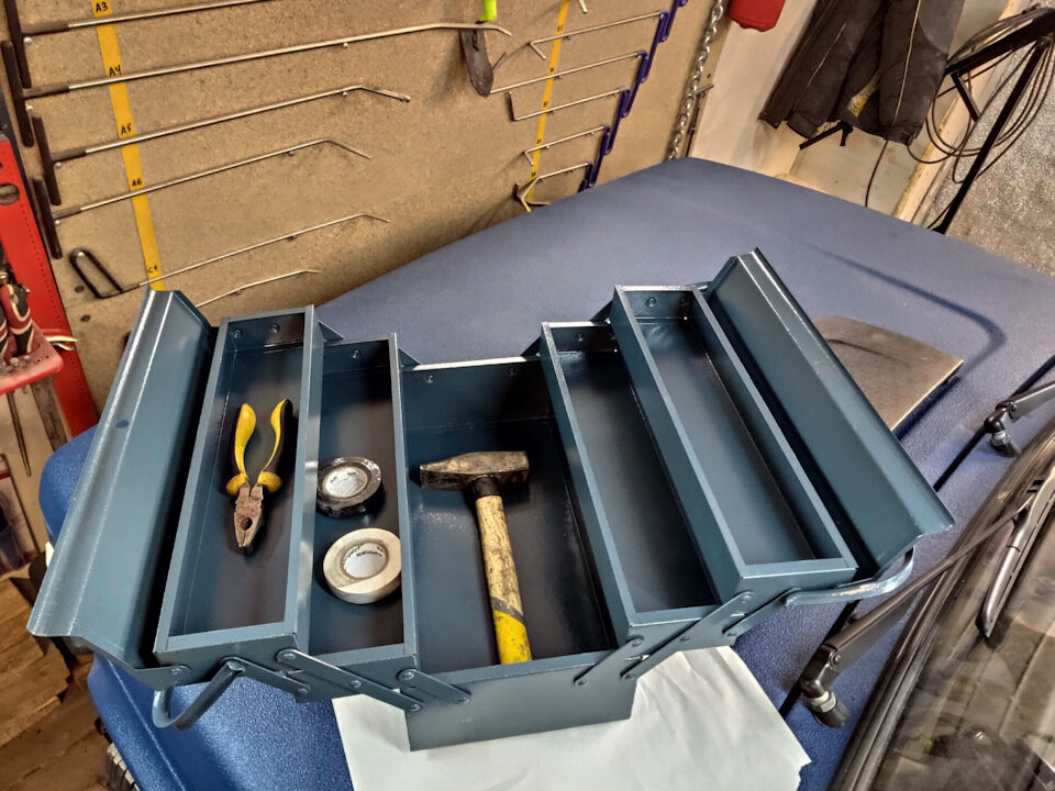 Как сделать ящик для инструментов своими руками?