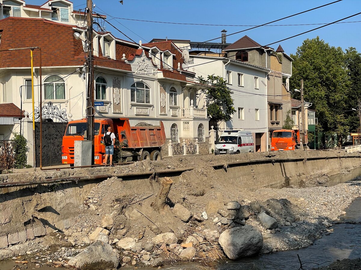 Крымский потоп ЛИСТАЙТЕ ФОТО >>>>>>>>>