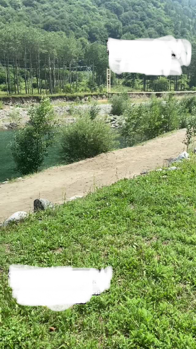 К слову в этом озере я чуть не утонул, но это уже совсем другая история...