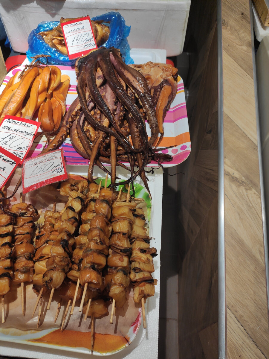 Шашлычки из морепродуктов и тоже  осьминог