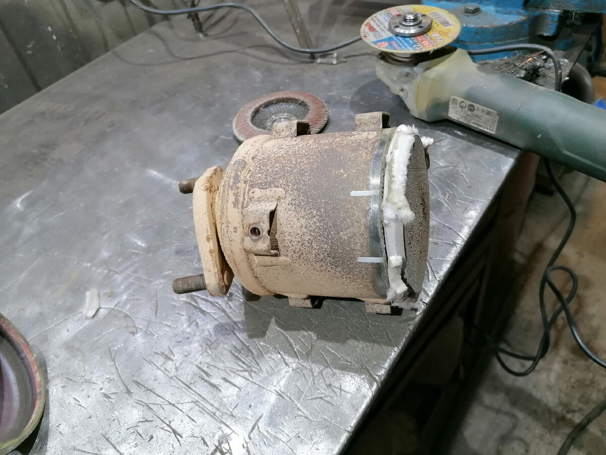 Так выглядит корпус катализатора