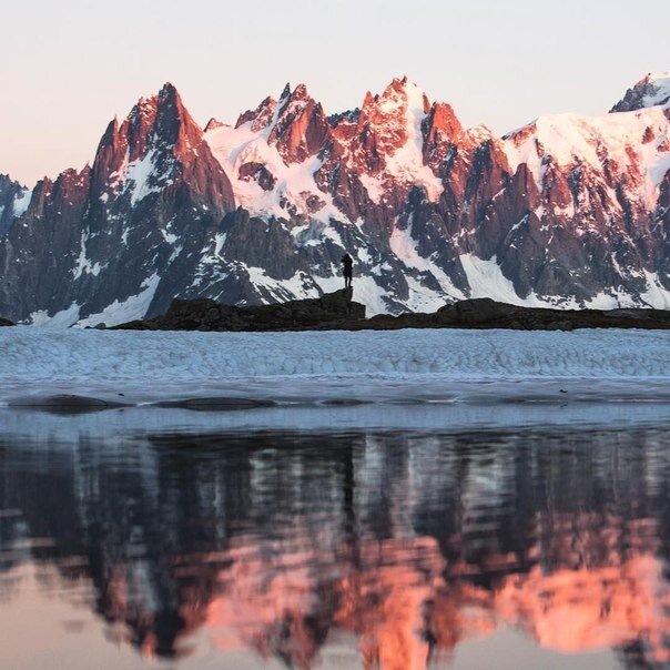 Красивый закат в горах