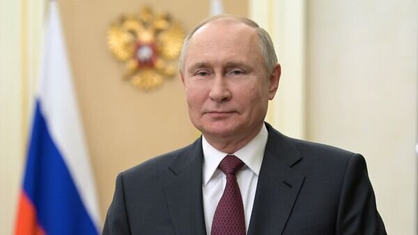    Президент РФ Владимир Путин во время видеообращения по случаю старта финального этапа Х Всероссийского фестиваля Ночной хоккейной лиги в Сочи© РИА Новости / Алексей Дружинин