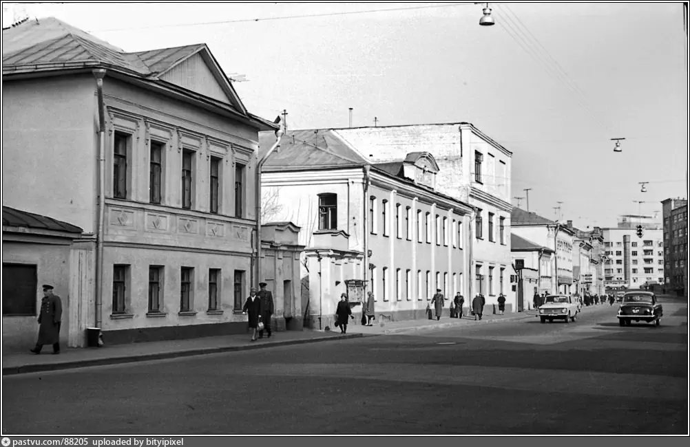 Улица Осипенко (Садовническая), д. 54 1968 г. Автор Иванов Б. Н.