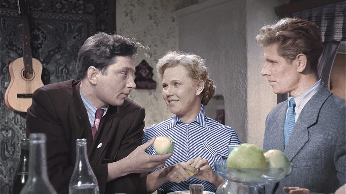 Тося кислицына в девчатах. Семейный архив кинофильмов. Девчата 1961 в цвете. Девчата 1961 в цвете. Семейный архив кинофильмов.